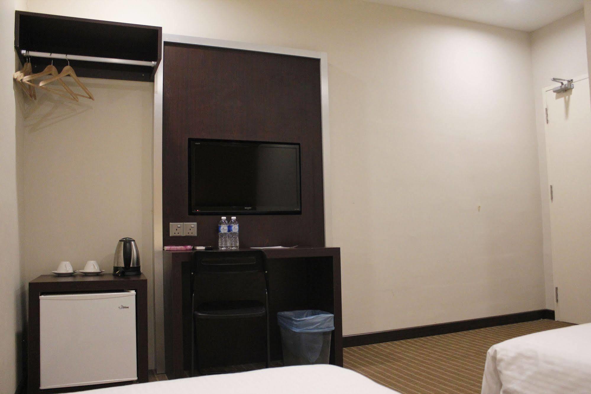 Orkid Inn Mahkota Cheras Kampong Perimbun Extérieur photo